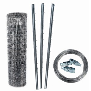 Wildzaun-Komplettset: Rolle Knotengeflecht, Zaunpfosten, Spanndraht und Drahtspanner.