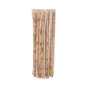 Stiltreu Staketenzaun Haselnuss, 500x90cm, Lattenabstand 3-5cm. Naturzaun für Garten und Beet.
