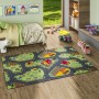 Anthrazitfarbener Kinder Straßenteppich 200x250cm mit Bauernhof-Motiv im Kinderzimmer.