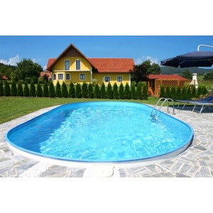 Ovaler Summer Fun Stahlwandpool FARO, 600x320x120 cm, eingebaut im Garten mit Leiter.