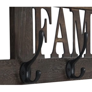 2-teilige Wandgarderobe C60 Shabby Braun mit Schriftzug und Haken.