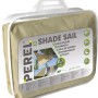 Verpacktes, wasserdurchlässiges Perel Dreieck-Sonnensegel, 500x500 cm, in Creme. Ideal für Garten & Terrasse.