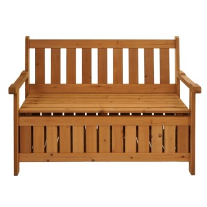 Braune Gartenbank aus Tannenholz mit Stauraum unter der Sitzfläche. Truhenbank für den Outdoorbereich.