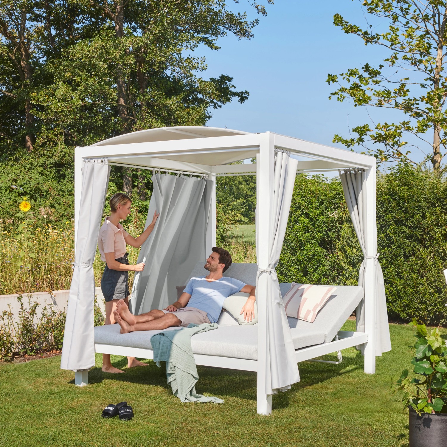 Home Deluxe Pavillon-Gartenliege Lyon 208 cm x 188 cm Weiß/Grau