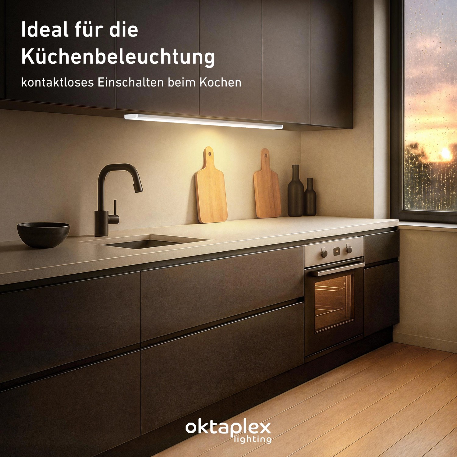 Oktaplex Riva LED Unterbauleuchte in Küche, dimmbar mit Sensor, 90cm, Aluminium, neutralweißes Licht.