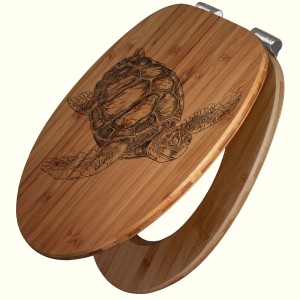 Banjado WC-Sitz aus Bambus mit Schildkröten-Gravur und Absenkautomatik.