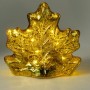 Goldenes Glasblatt mit leuchtenden LEDs, Ahornblatt-Design. Dekorative Glaslampe.