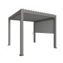 Biohort Pergola mit Sonnenschutzrollo in Quarzgrau-Metallic, teilweise heruntergelassen.