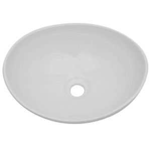 Ovales, weißes Keramik Waschbecken als Teil des vidaXL Badmöbel-Sets.