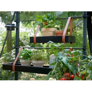 Juliana Aluregal Gewächshausregal, 2 Sektionen, schwarz, mit Pflanzen auf zwei Ebenen.