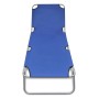 Klappbare, blaue Sonnenliege aus pulverbeschichtetem Stahl. Ideal für Garten und Urlaub.