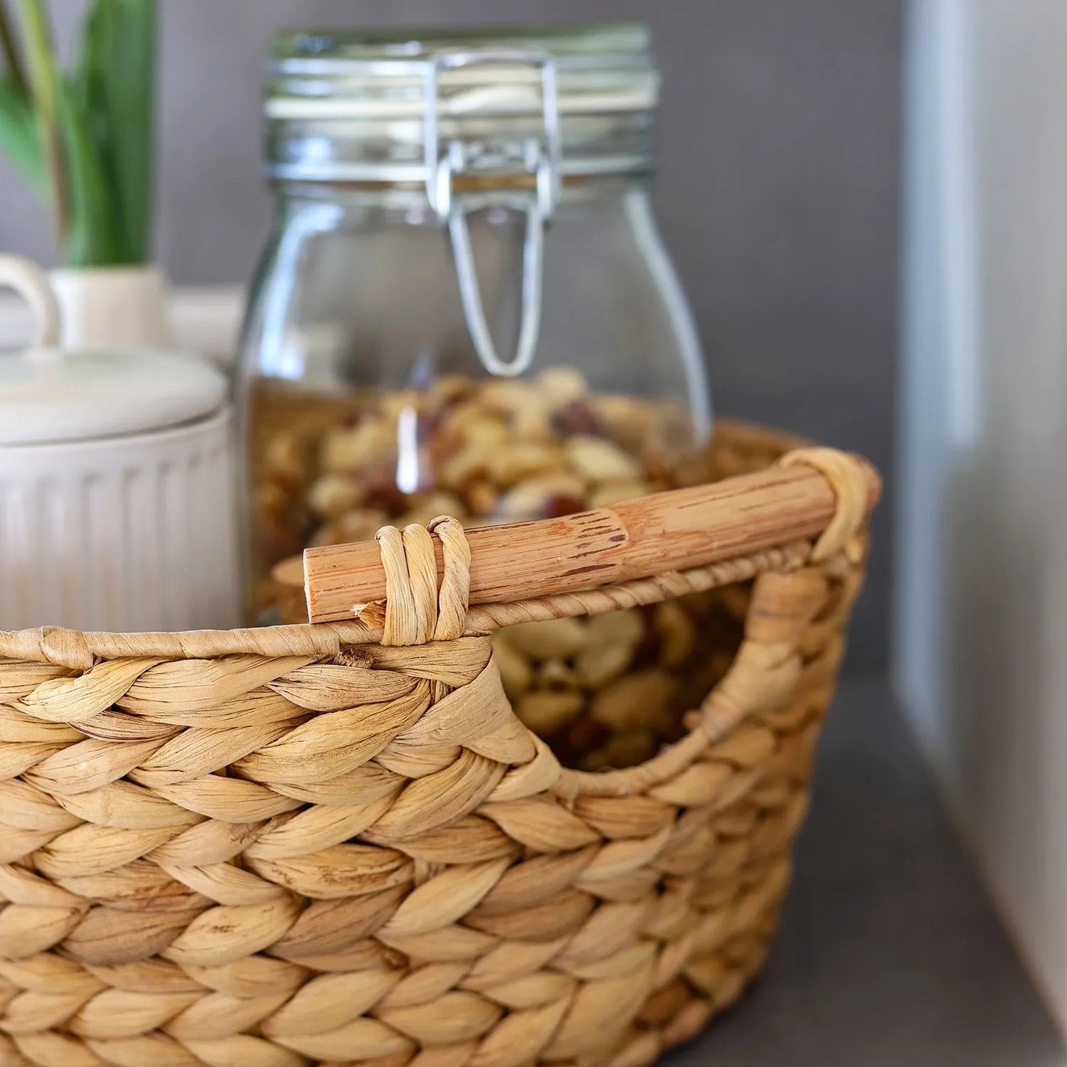 HMF 37276-30CM Aufbewahrungskorb Rund Korb Geflochten Wasserhyazinthe Holzgriffen 30 x 12 cm_5