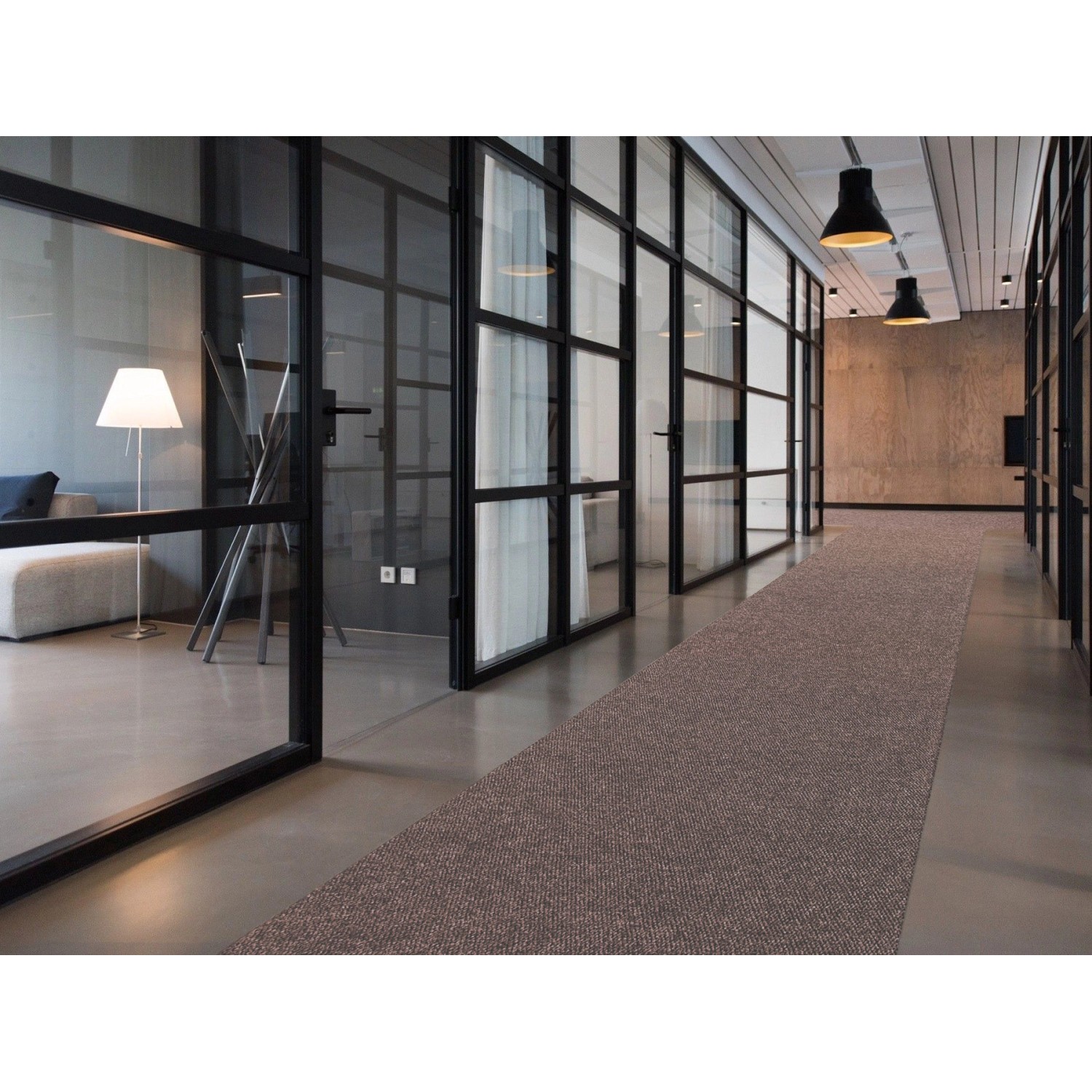 Beiger Teppichläufer Primaflor Picollo im Flur, 2,00x7,00m, rutschfest und zuschneidbar.