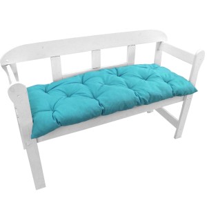 Türkise NYVI Bankauflage 140x45 cm auf einer Gartenbank. Bequemes Sitzkissen mit Steppung.