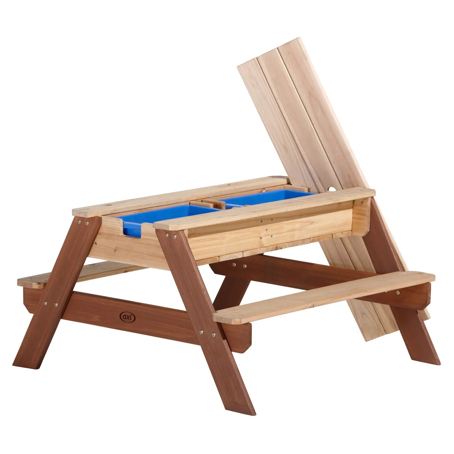 Axi Sand- und Wasser-Picknicktisch Nick, braunes Holz mit blauen Wannen, Tischplatte teilweise geöffnet.