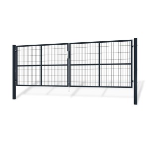 Graues Maschentor-Set, 4 m breit und 1,40 m hoch, mit quadratischen Rahmen und Pfosten.