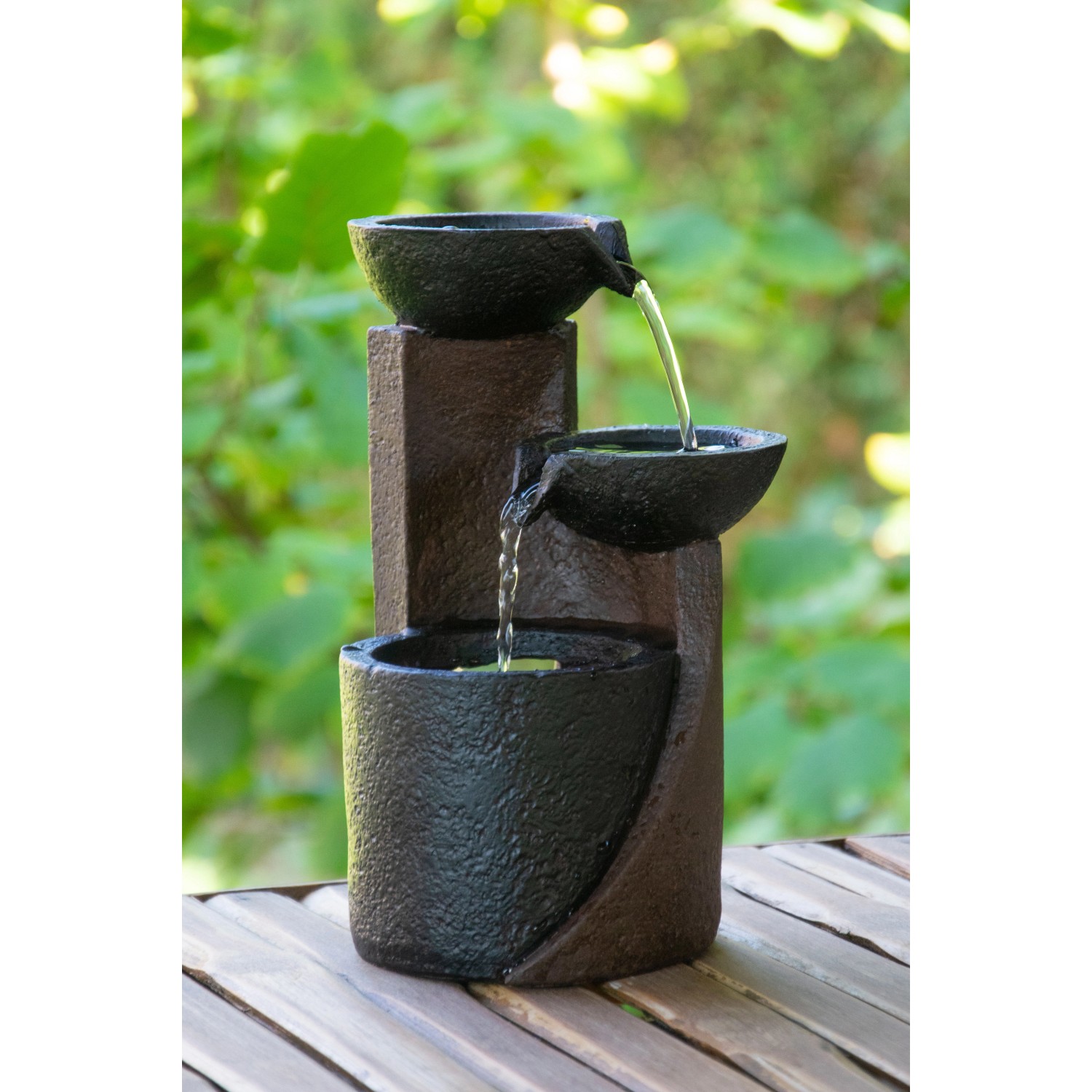 Dobar Zimmerbrunnen Kaskade in Steinoptik mit drei Stufen und Deko-Steinen.