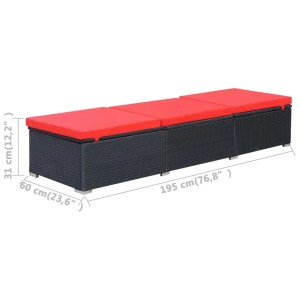 Schwarze Poly Rattan Sonnenliege mit roter Auflage. Gartenliege mit verstellbaren Seiten.