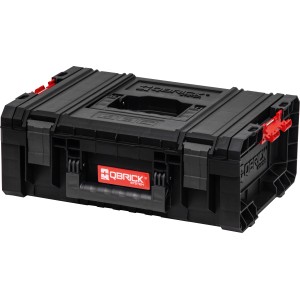 Schwarzer Qbrick System Pro Werkzeugkoffer (45 cm) mit Tragegriff und roten Verschlüssen.