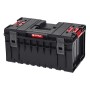 Schwarzer PROREGAL QBRICK Werkzeugkasten One mit roten Akzenten, 38 Liter Volumen.