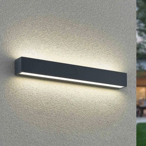 Moderne, schwarze Arcchio LED Außenwandleuchte Lengo aus Aluminium, 2-flammig.