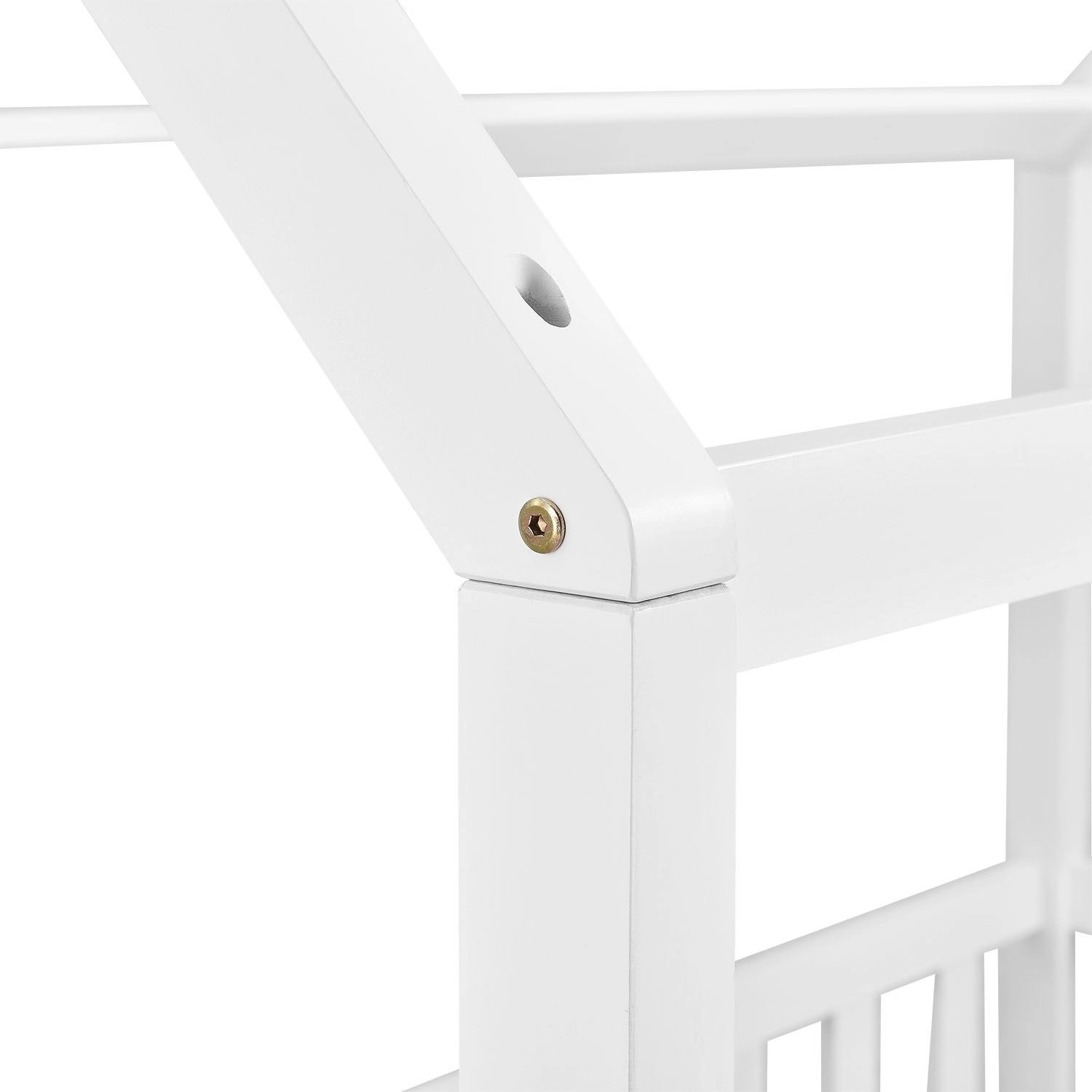 Detailansicht: Weißes Juskys Kinderbett Marli (90x200 cm) aus Kiefernholz, Verbindungselement.