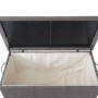 Geöffnete, graue MCW Poly-Rattan Kissenbox 950l Premium mit wasserabweisendem Bezug. Ideal zur Aufbewahrung im Garten.