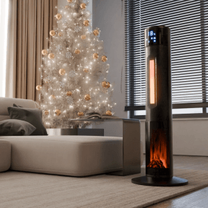 Tronitechnik Turmheizer mit Kaminfeuer-Simulation und LCD-Display im Wohnzimmer.