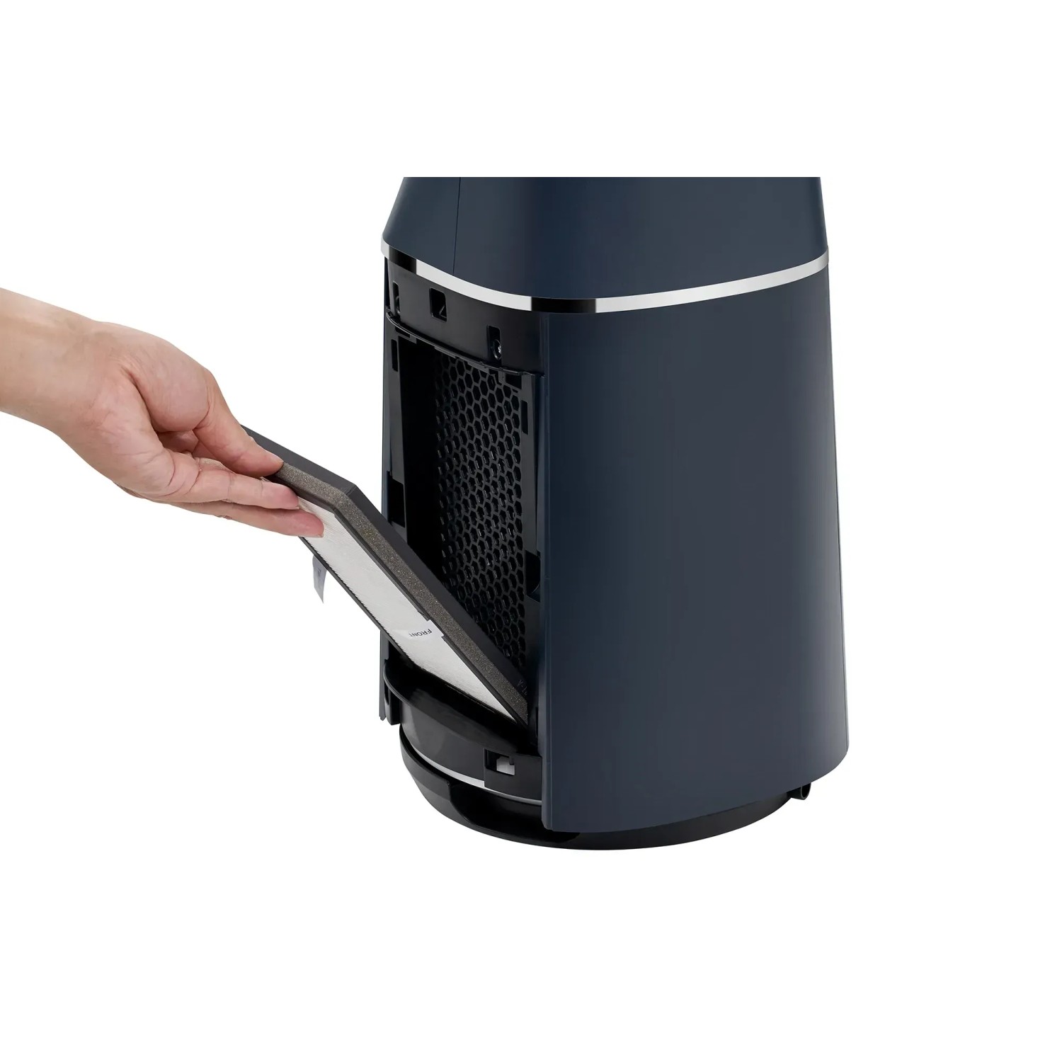 Dunkelblauer Midea Turmventilator mit Luftreiniger, Filter wird eingesetzt.