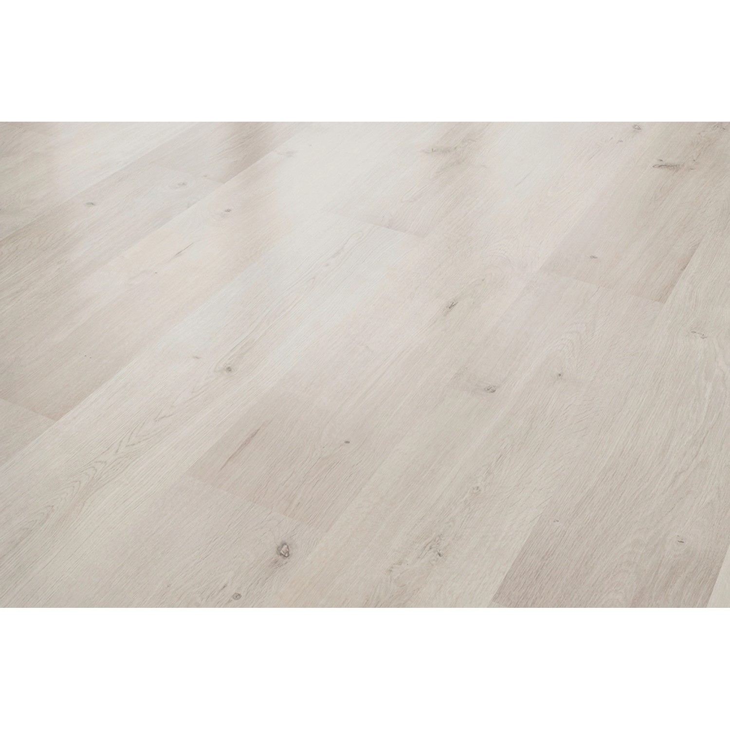 Heller, wasserfester Classen Laminatboden in Eiche Light Grey Mix Optik.