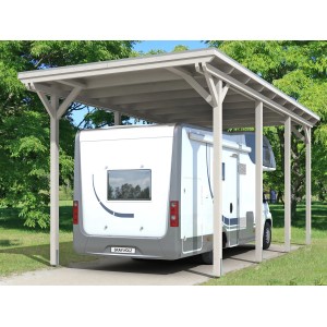 Weißer Skan Holz Carport Emsland Caravan mit Wohnwagen. Einzelcarport für Wohnmobile.