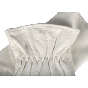 Weißer OX-ON Handschuh Eco Supreme 7602 aus Ziegenleder, Detailansicht der Stulpe.