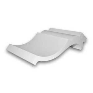 Musterstück einer weißen Profhome Eckleiste/Zierleiste, ca. 10 cm lang.