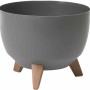 Siena Garden Pflanzgefäß Oslo, anthrazit, Ø 47 cm, mit braunen Füßen im Holz-Look.