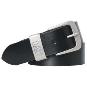 Schwarzer Cat Carlson Ledergürtel aus Kunstleder mit Metallschnalle und CAT-Logo.