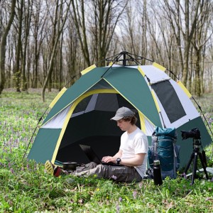 Olivgrünes Outsunny 3-Personen-Zelt beim Camping mit Person und Laptop im Grünen.