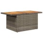 Grauer vidaXL Gartenmöbel-Tisch aus Polyrattan mit Akazienholzplatte, höhenverstellbar.