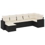 Schwarze 7-tlg. vidaXL Garten-Sofagarnitur aus Poly Rattan mit cremeweißen Kissen.