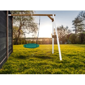 AXI Nestschaukel Summer, weiß/braun mit grünem Nest, im Garten. Ideal für Kinder zum Schaukeln und Spielen.