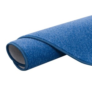 Blauer, runder Snapstyle Trend Velours Teppich Joy, gerollt. Kurzflorteppich, fußbodenheizungsgeeignet.