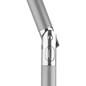 Detailaufnahme: Knickvorrichtung des Schneider Balkonschirm Locarno, silberfarben.