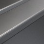 Detail: Gebürsteter Edelstahl des Pflanzkastens der anthrazitfarbenen Mülltonnenverkleidung.