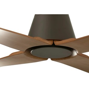 Energiespar Deckenventilator Typhoon von Faro, braunes Gehäuse, Ahorn Flügel, mit Fernbedienung.