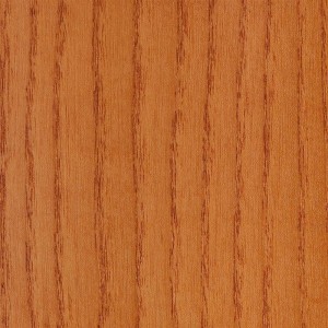 Holzoberfläche in warmem Teak-Farbton mit deutlicher, vertikaler Maserung. Beispiel für Biopin Holzbeize.