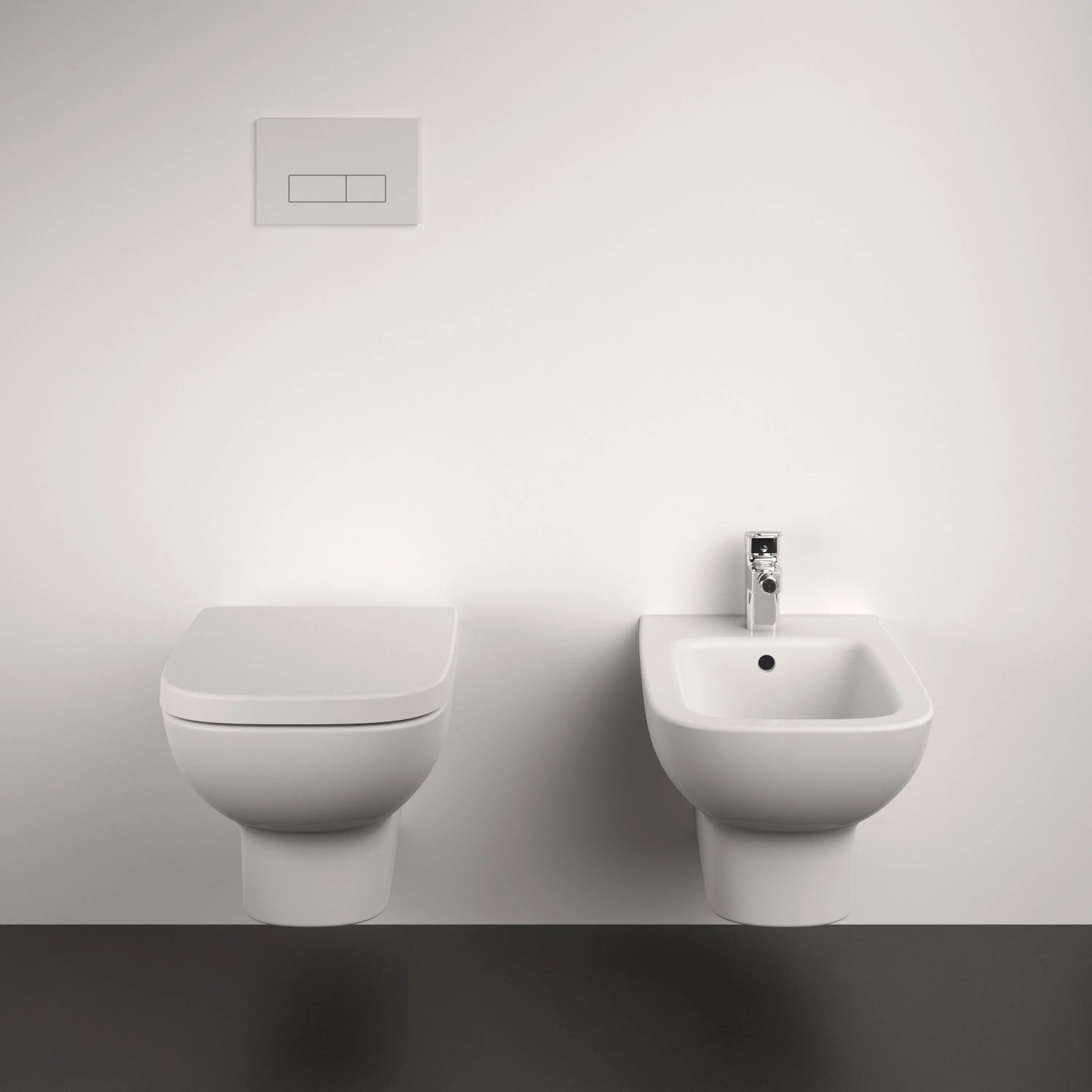 Ideal Standard WC-Paket I.Life A, spülrandlos, mit WC-Sitz in Alpin Weiß.