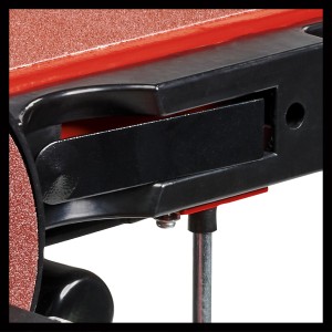 Detailaufnahme: Einhell TC-US 380 Stand-Band-Tellerschleifer, Schleifbandführung.