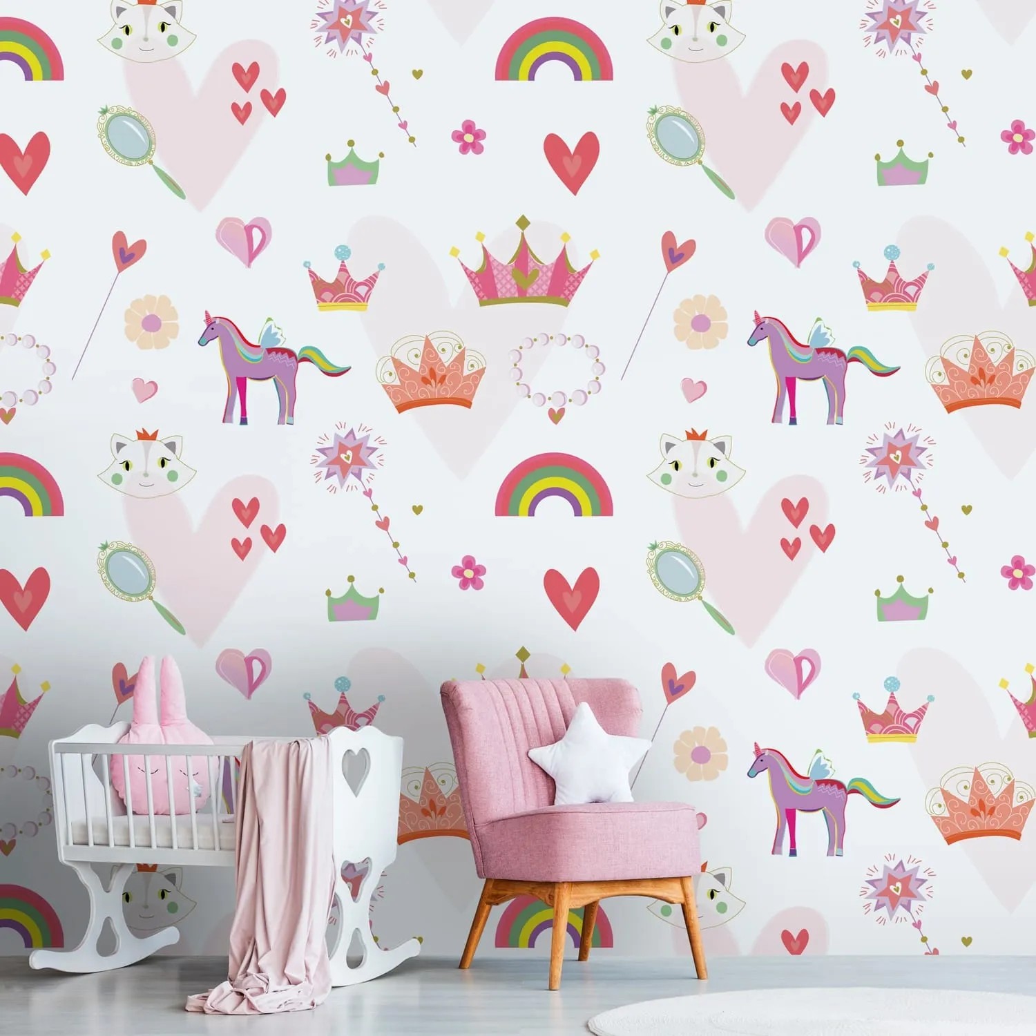 Rosa Kindertapete mit Tiermotiven, Herzen, Kronen und Regenbögen für Mädchenzimmer.
