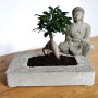 DIY: Betongefäß mit Bonsai und Buddha-Figur, hergestellt mit Ultrament Bastel Beton.