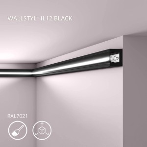 Schwarze NOEL & MARQUET Eckleiste IL12 WALLSTYL mit indirekter Beleuchtung an Wand und Decke.