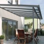 Moderne Gutta Terrassenüberdachung in Anthrazit, 426x406 cm, mit Polycarbonatplatten und Aluminiumkonstruktion.